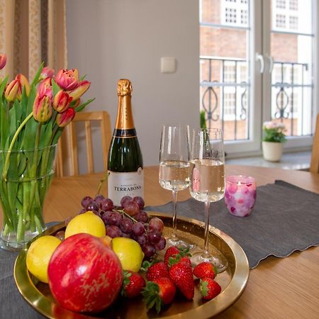 Maya'S Flats & Resorts - Staromiejski Apartments Gdańsk Kültér fotó